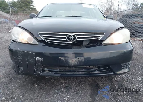 2005 Toyota Camry Le from USA, damaged, VIN 4T1BE32K25U617017